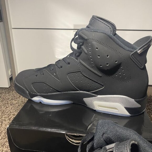 AIR JORDAN Chrome Metallic Retro 6 Mens size 10 - Picture 6 of 8